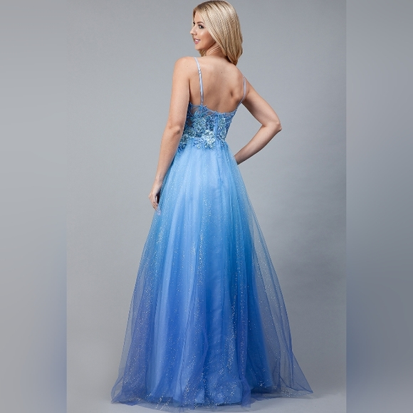 Prom dress - Picture 4 of 8